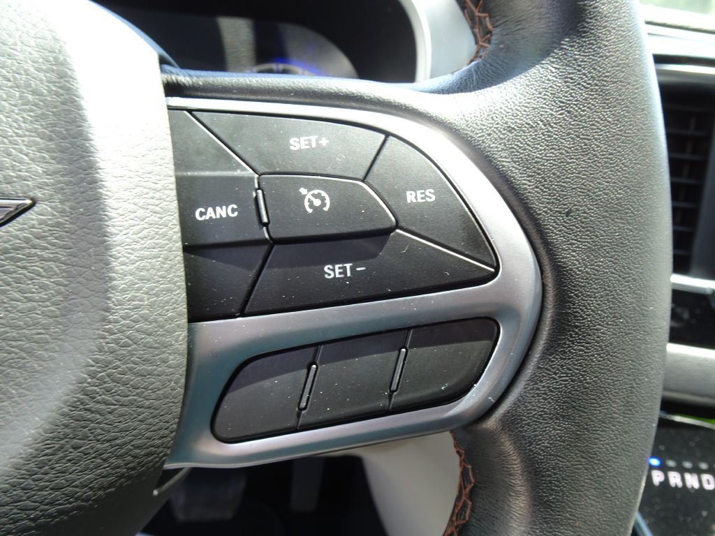2020 Chrysler Pacifica Image 25