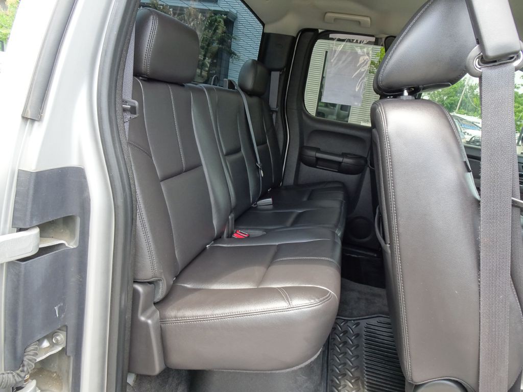 2010 Chevrolet Silverado 1500 Image 16