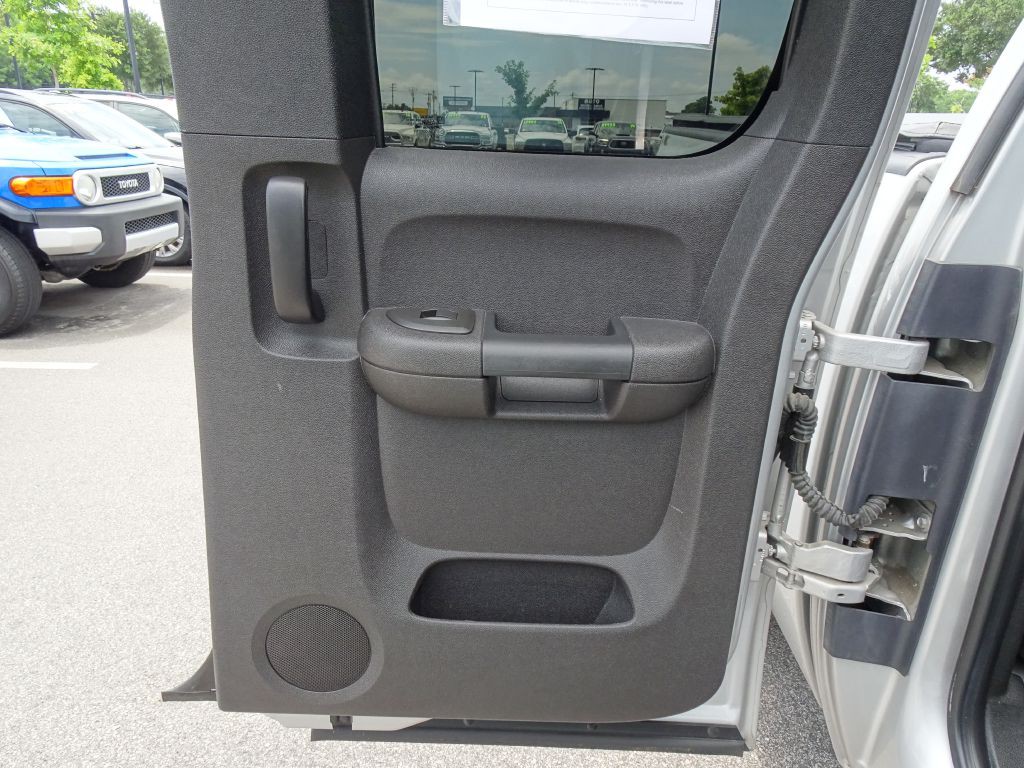 2010 Chevrolet Silverado 1500 Image 17