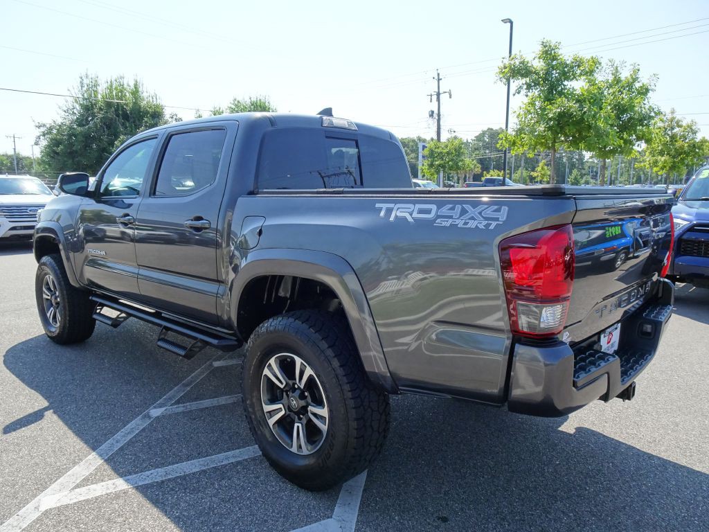 2019 Toyota Tacoma Image 5