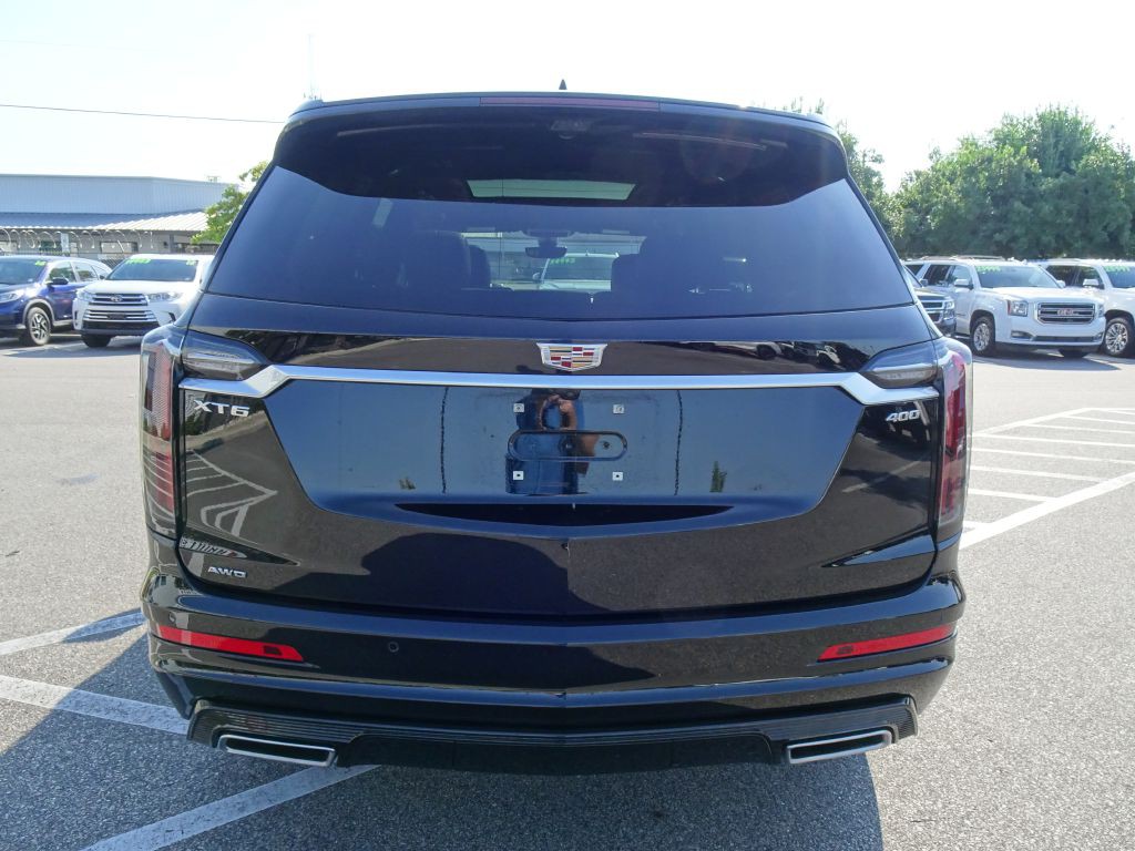 2025 Cadillac XT6 Image 4