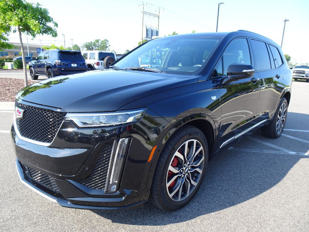 2025 Cadillac XT6 Image 7