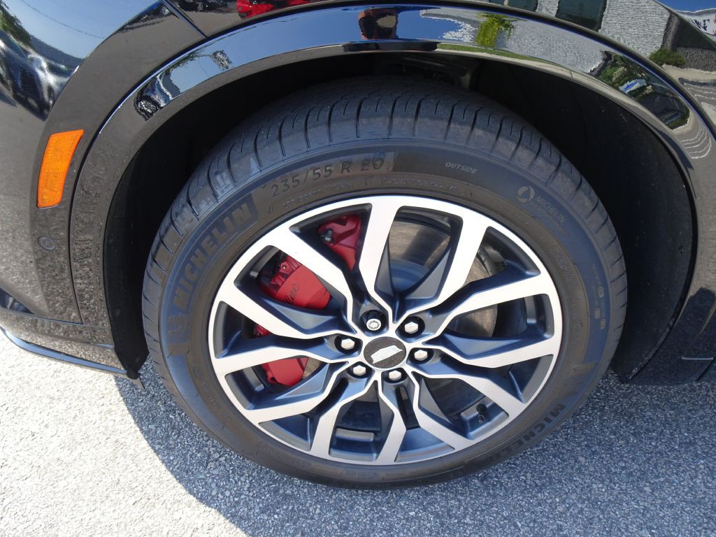 2025 Cadillac XT6 Image 37