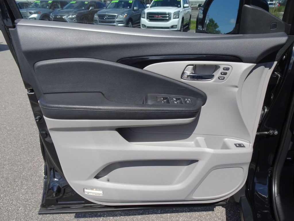 2018 Honda Pilot Image 11