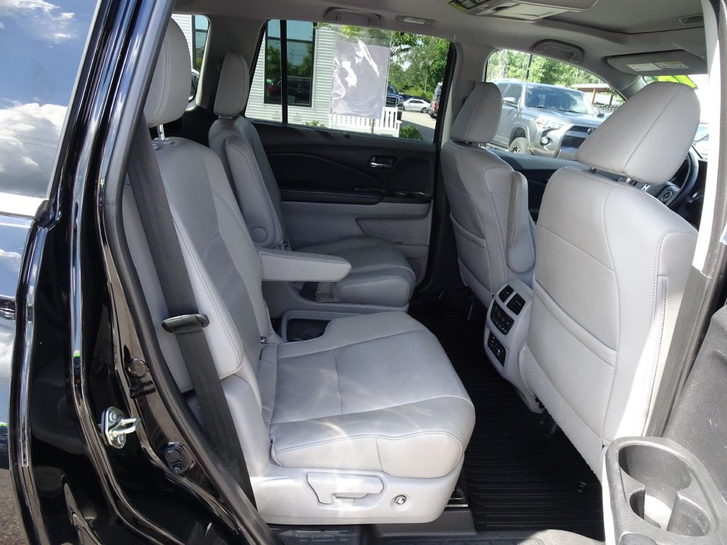 2018 Honda Pilot Image 18