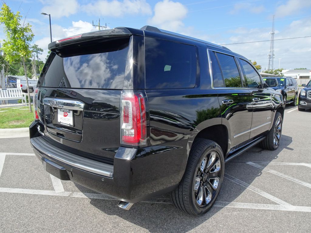 2020 GMC Yukon Image 3