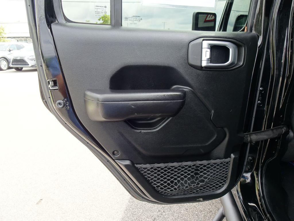 2020 Jeep Gladiator Image 9