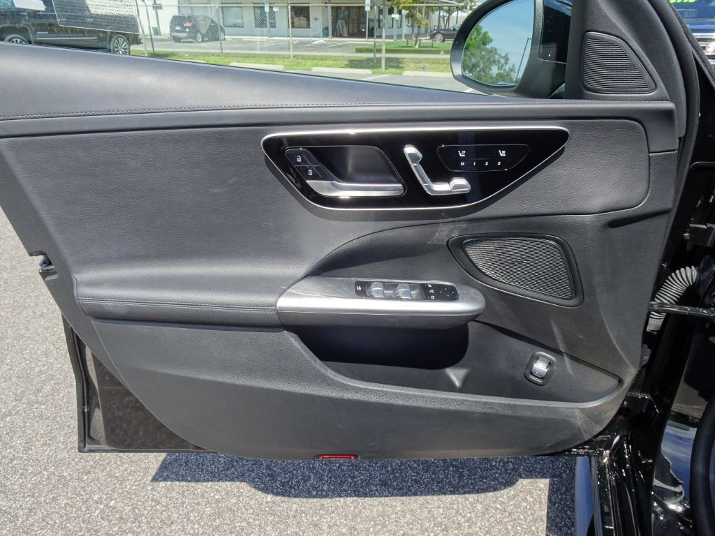 2022 Mercedes-Benz C-Class Image 10