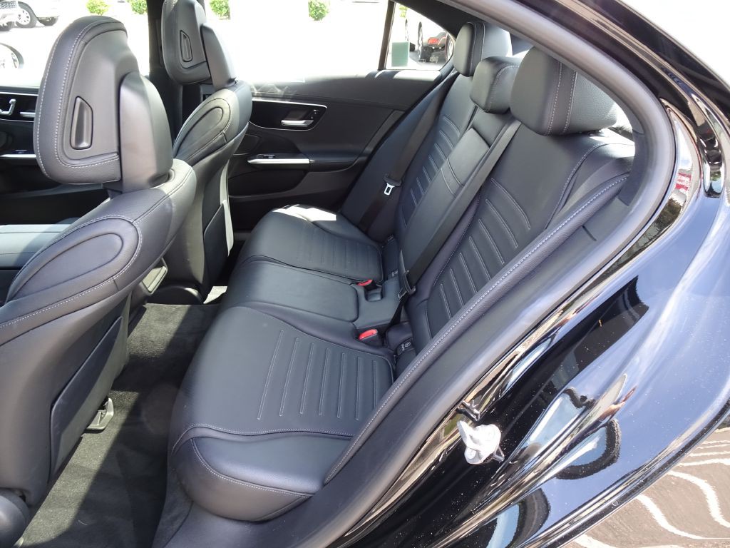 2022 Mercedes-Benz C-Class Image 12