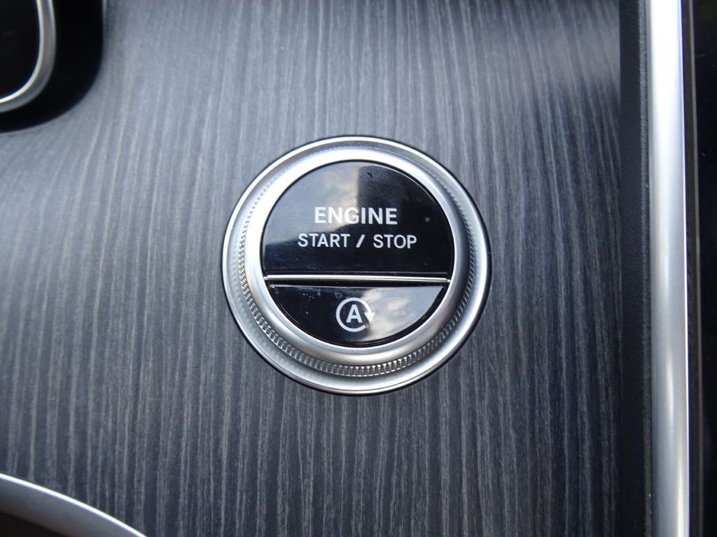 2022 Mercedes-Benz C-Class Image 24