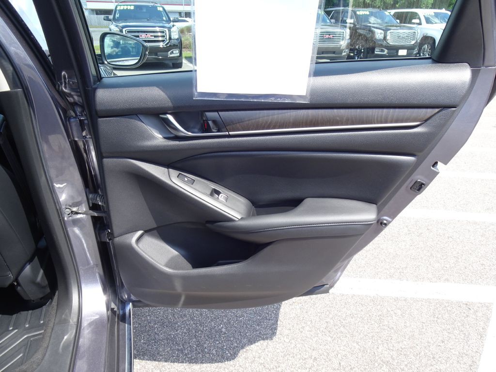 2021 Honda Accord Image 18