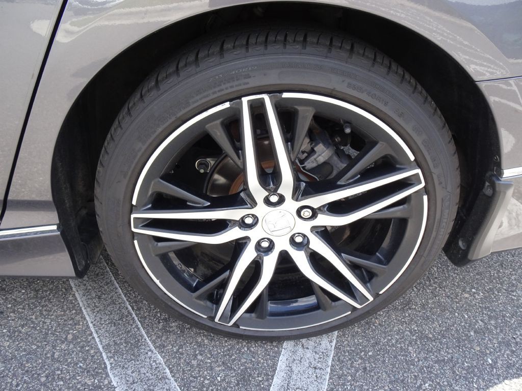 2021 Honda Accord Image 36