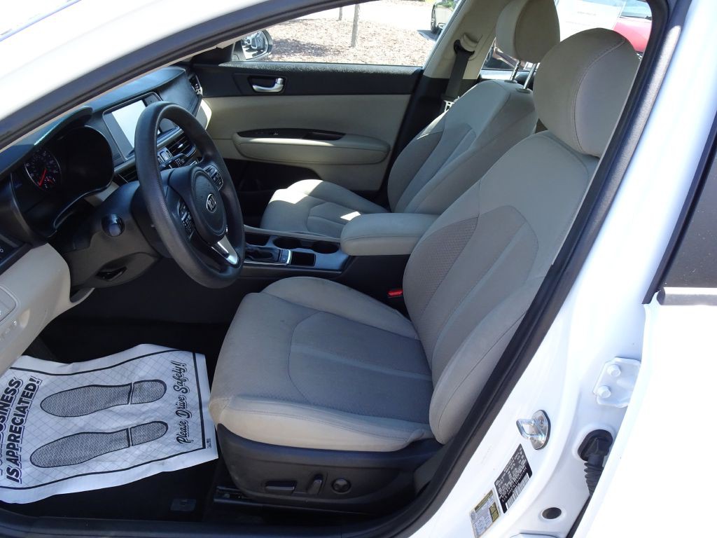 2018 Kia Optima Image 9