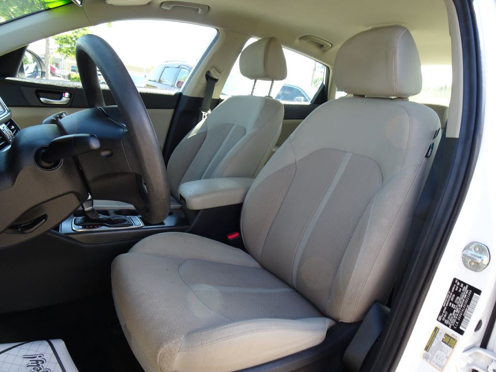 2018 Kia Optima Image 10