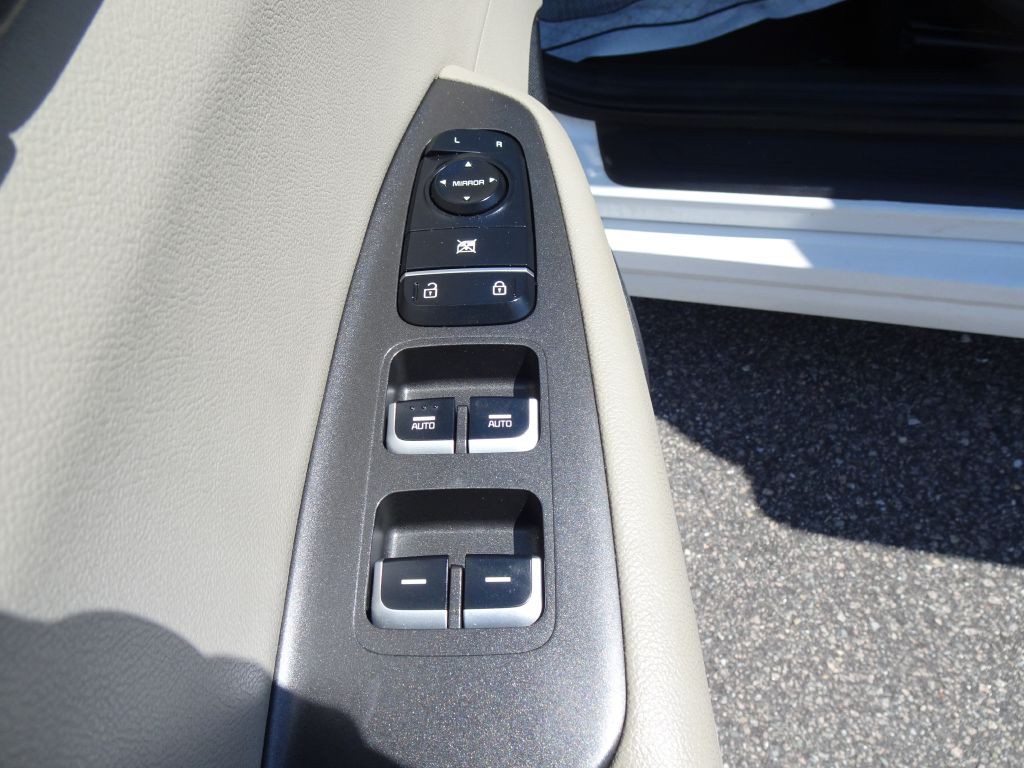 2018 Kia Optima Image 12