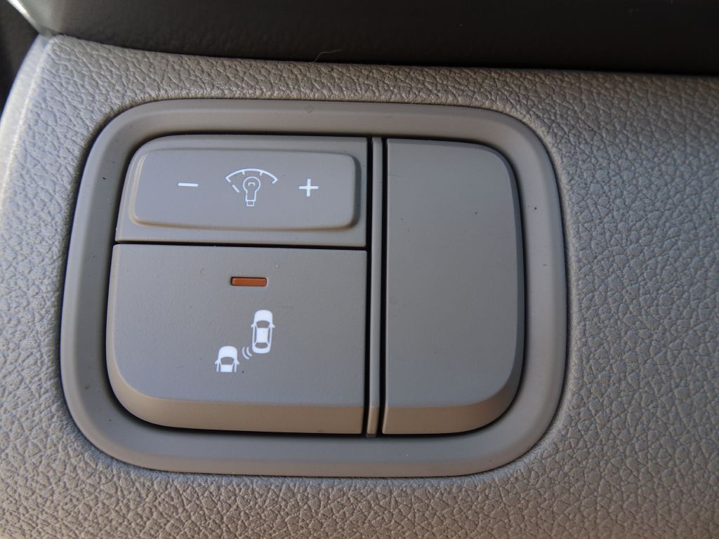 2018 Kia Optima Image 24