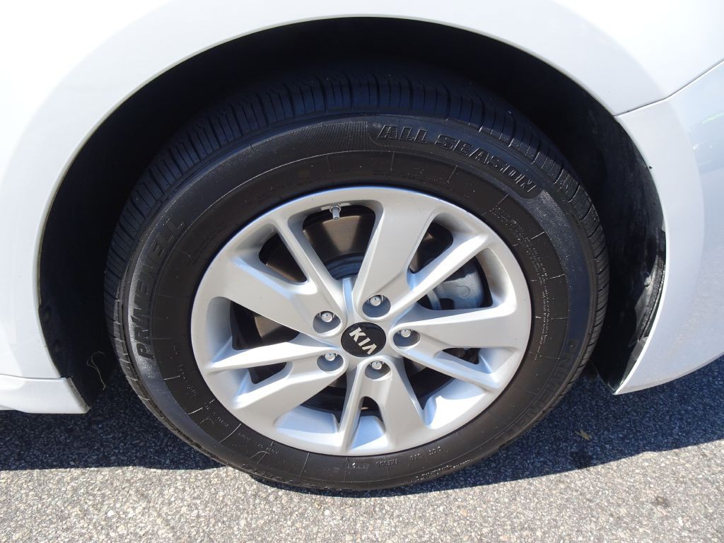 2018 Kia Optima Image 28