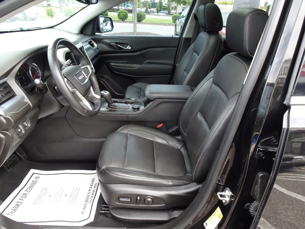 2018 GMC Acadia Image 9