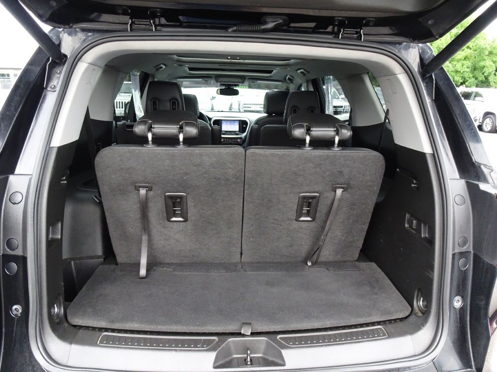 2018 GMC Acadia Image 32