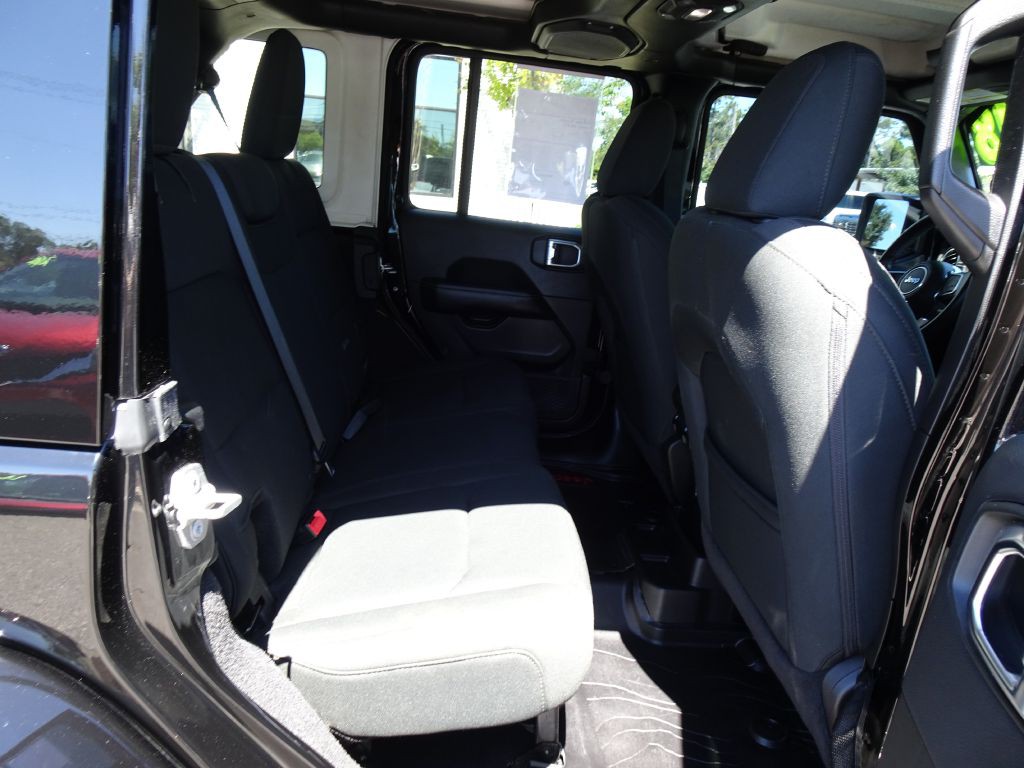 2018 Jeep Wrangler Unlimited Image 16