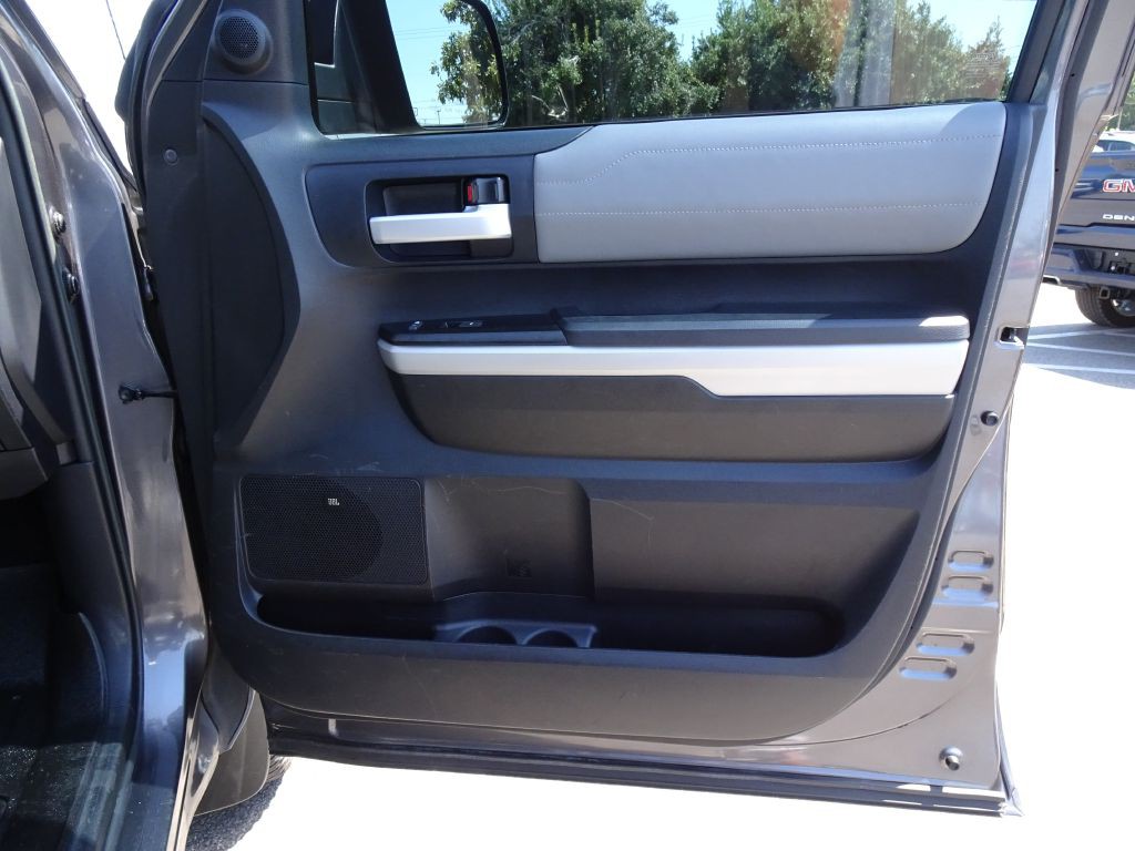 2018 Toyota Tundra Image 17