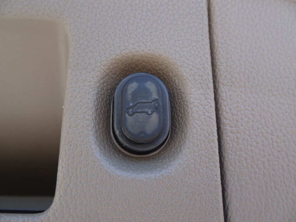 2016 Chevrolet Tahoe Image 35