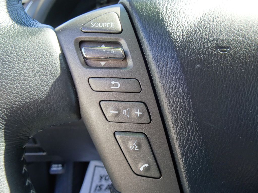 2018 Nissan Armada Image 32