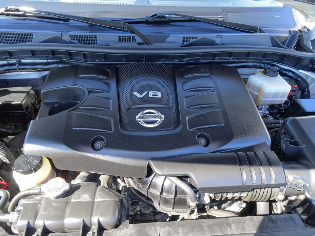 2018 Nissan Armada Image 38