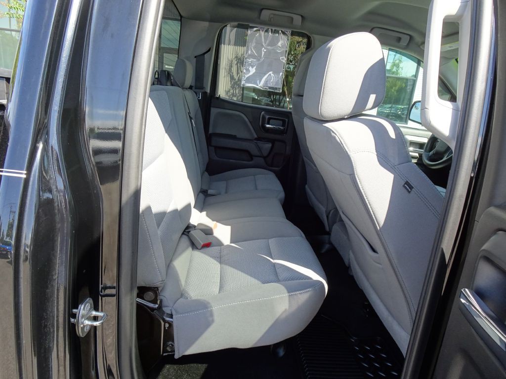 2018 Chevrolet Silverado 1500 Image 16
