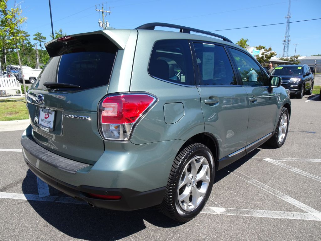 2018 Subaru Forester Image 3