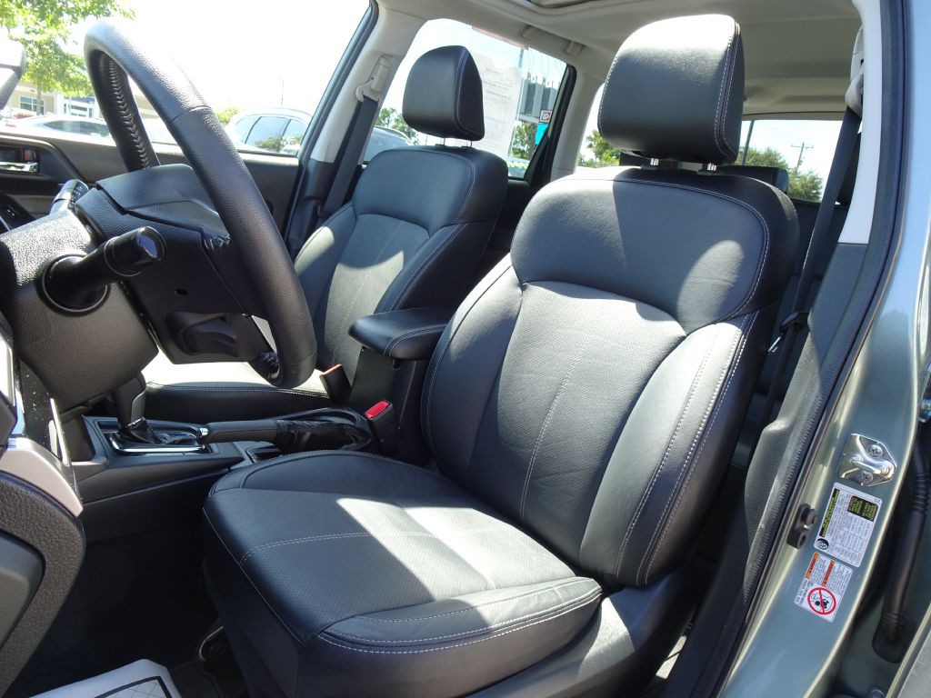 2018 Subaru Forester Image 10