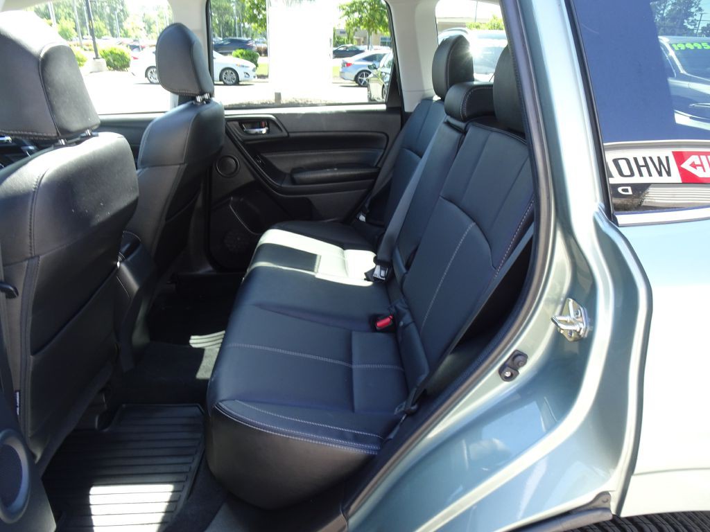 2018 Subaru Forester Image 14