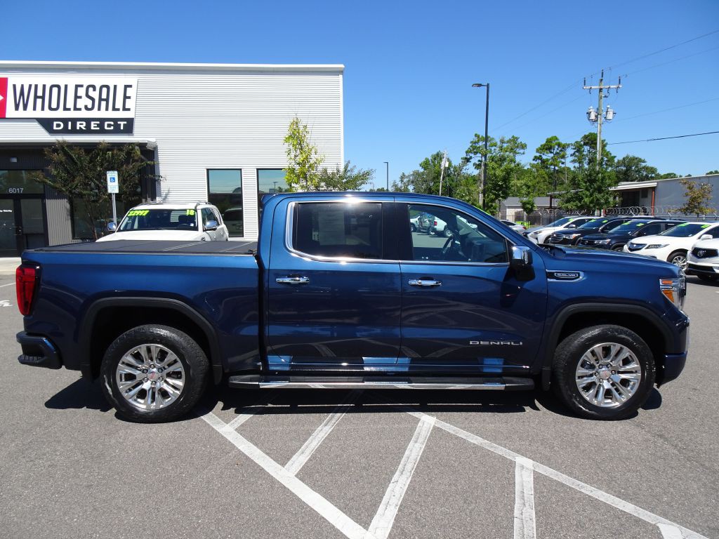 2020 GMC Sierra Image 2