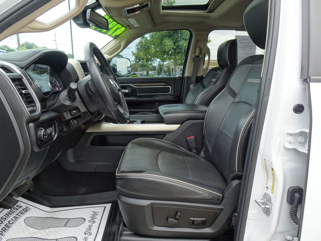 2021 RAM 2500 Image 9