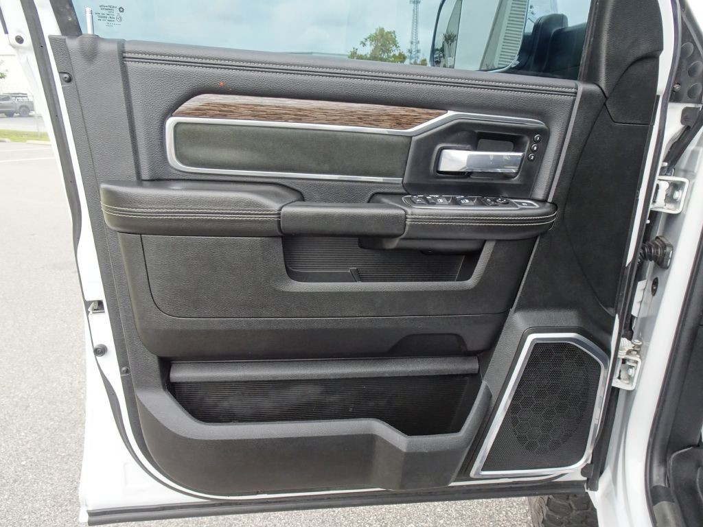 2021 RAM 2500 Image 11