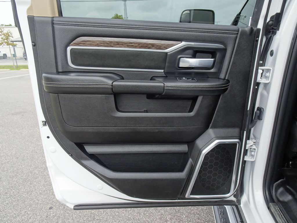 2021 RAM 2500 Image 14