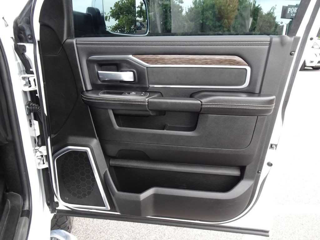 2021 RAM 2500 Image 16