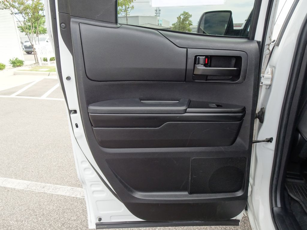 2021 Toyota Tundra Image 14