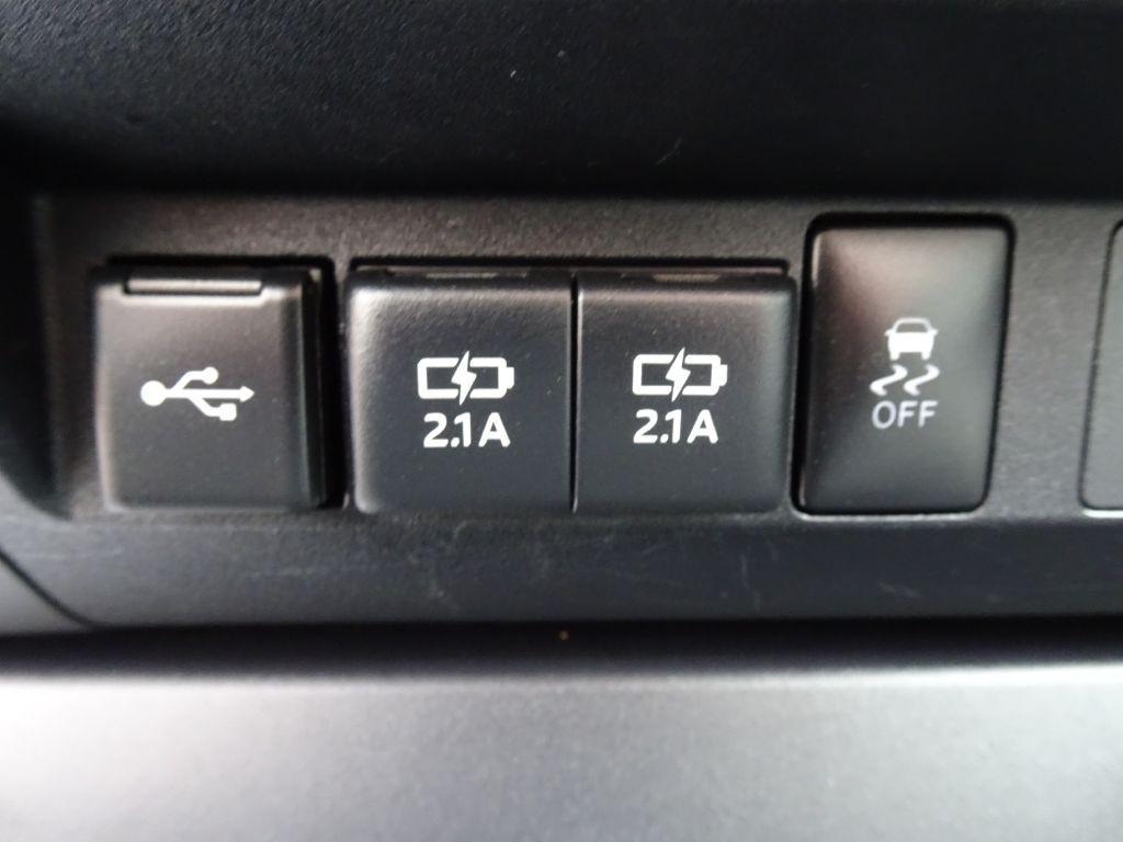 2021 Toyota Tundra Image 24