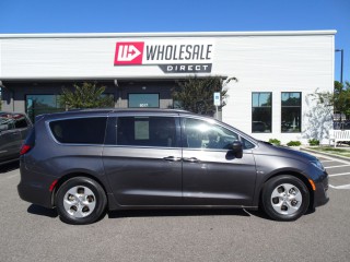 Image for 2017 Chrysler Pacifica Ehybrid Premium ID: 6856885