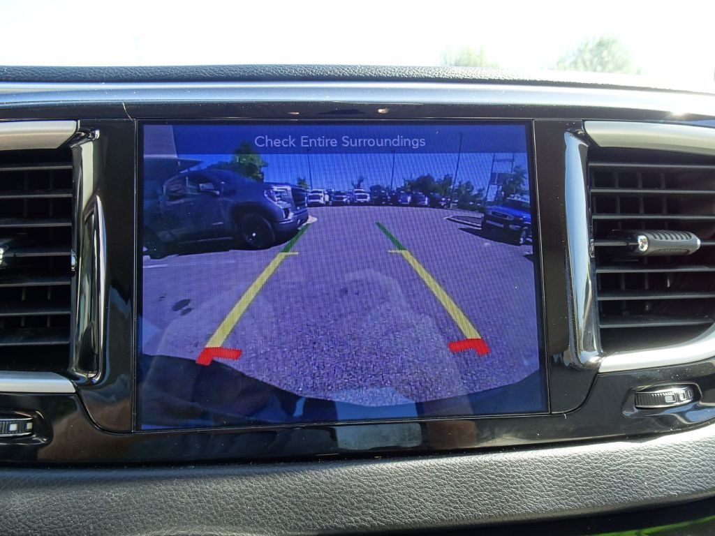 2017 Chrysler Pacifica Image 24