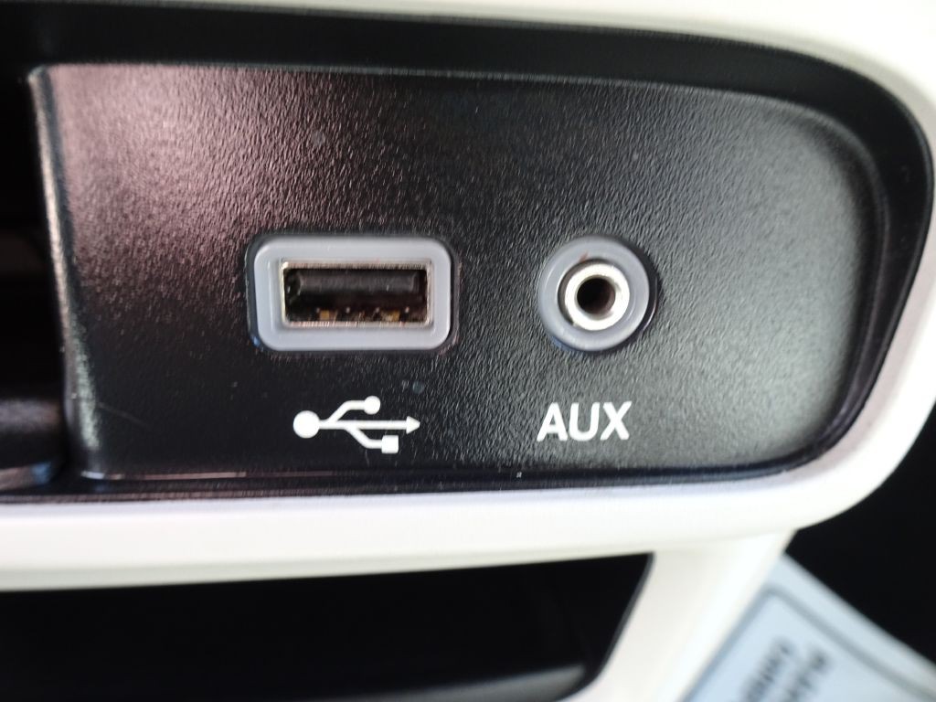 2017 Chrysler Pacifica Image 25