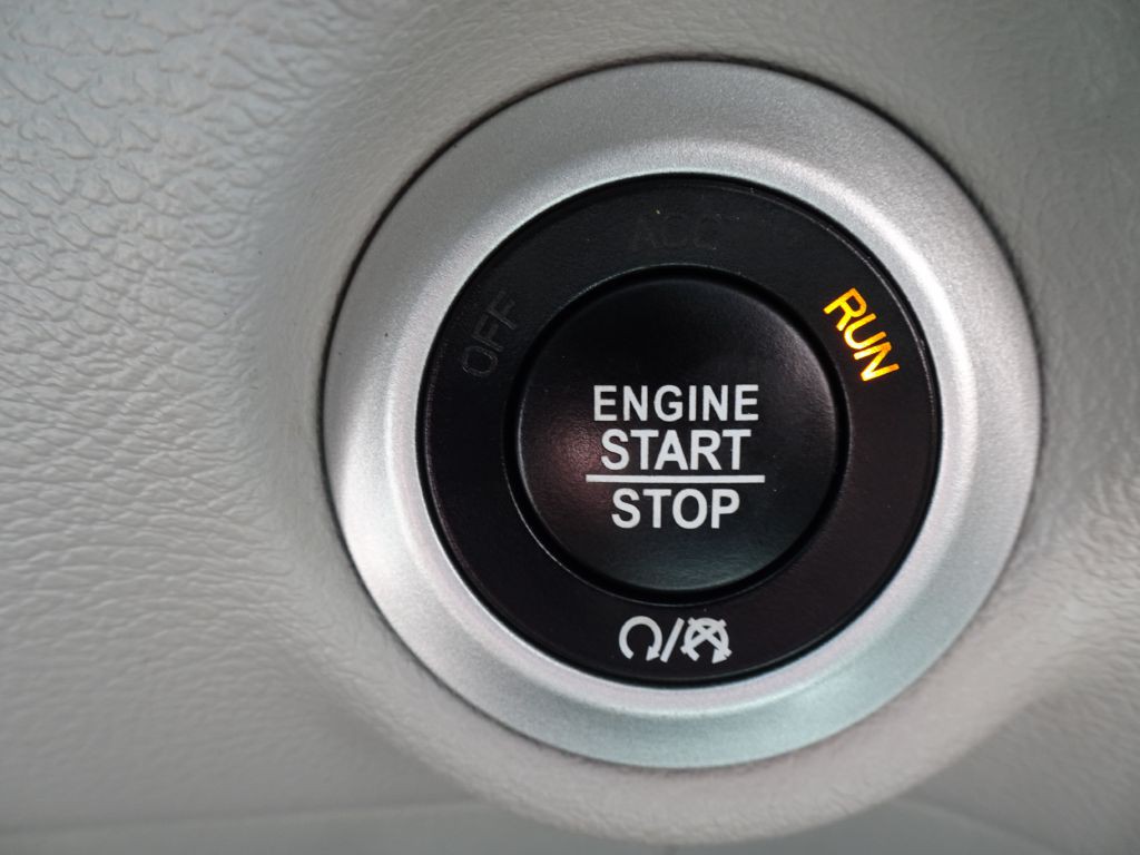 2017 Chrysler Pacifica Image 26