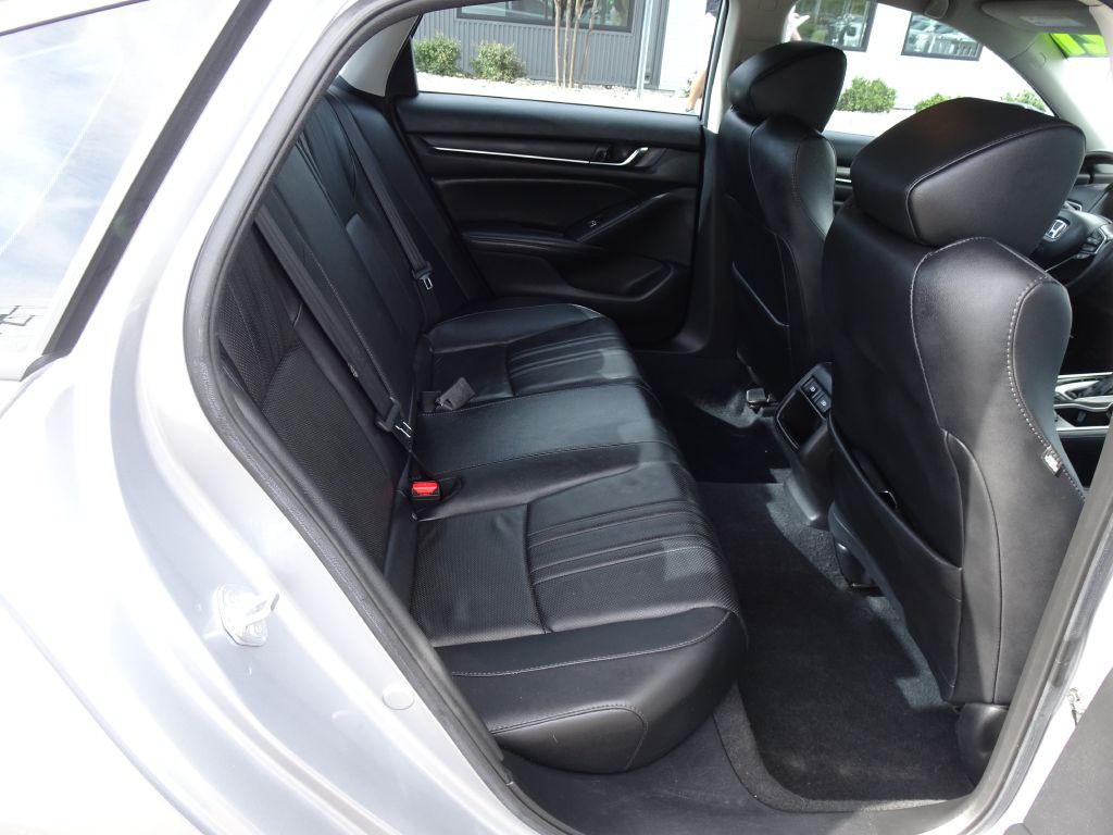 2021 Honda Accord Image 17