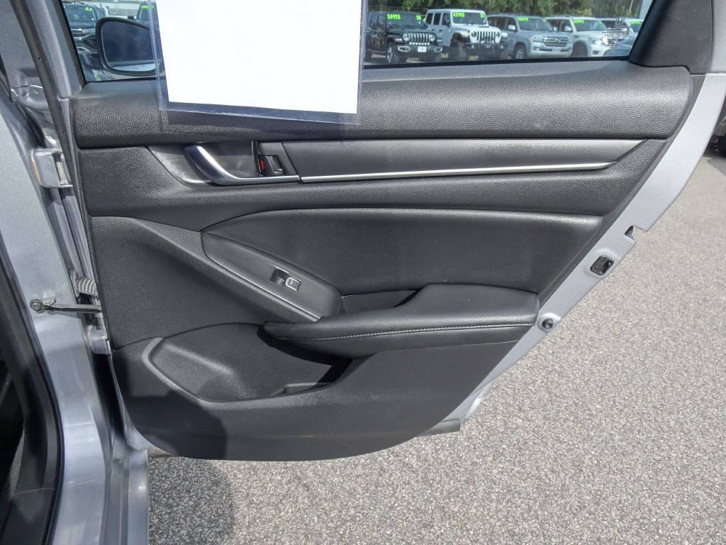 2021 Honda Accord Image 18