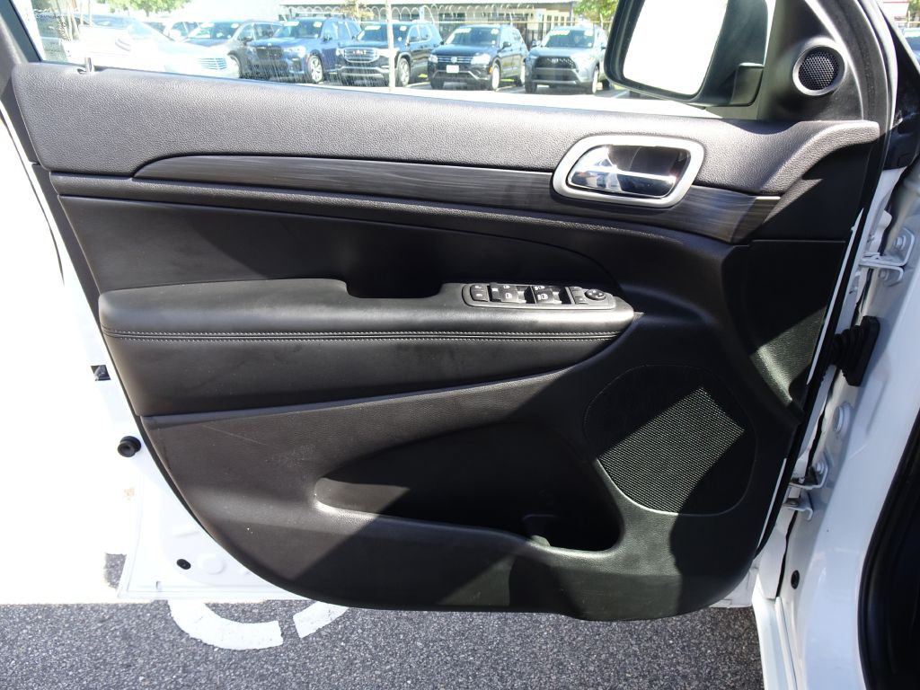 2020 Jeep Grand Cherokee Image 11