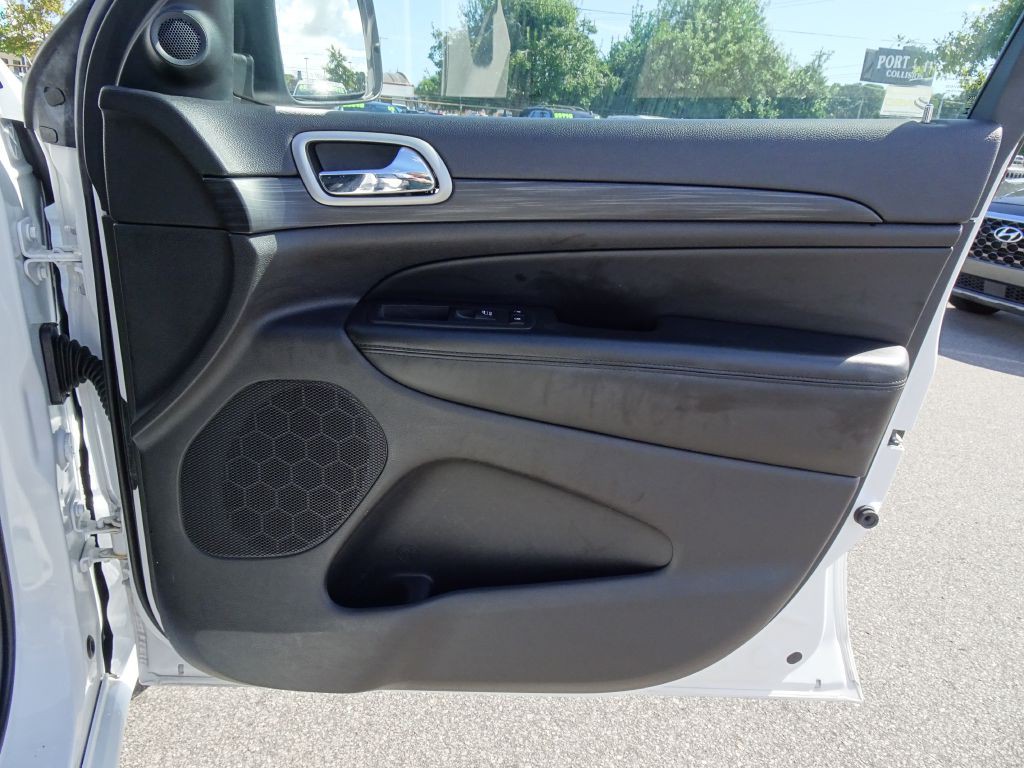 2020 Jeep Grand Cherokee Image 16