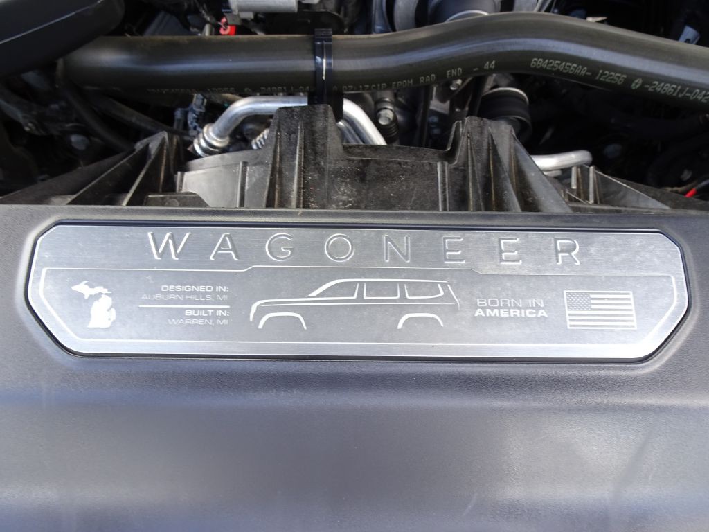 2022 Jeep Wagoneer Image 34