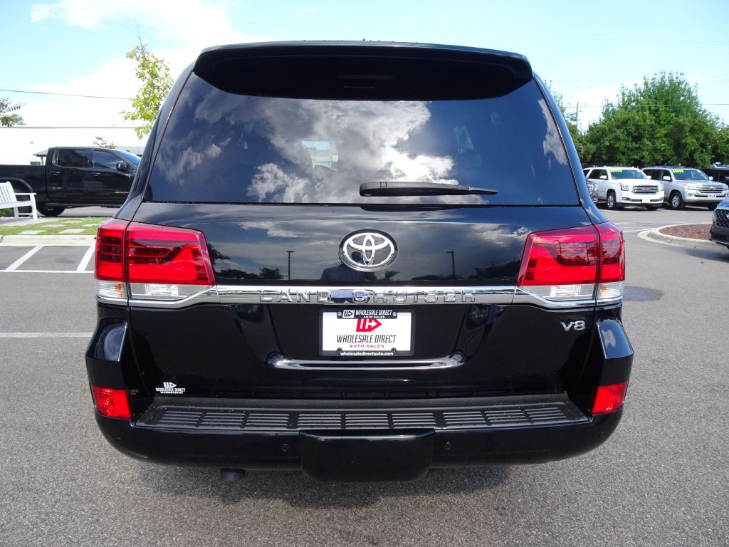 2020 Toyota Land Cruiser Image 4