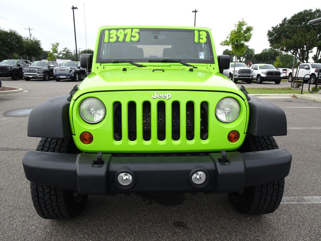2013 Jeep Wrangler Image 8
